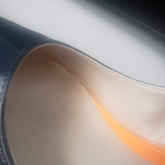 Etienne Aigner Terra Navy Blue Heels - Picture 8 of 9